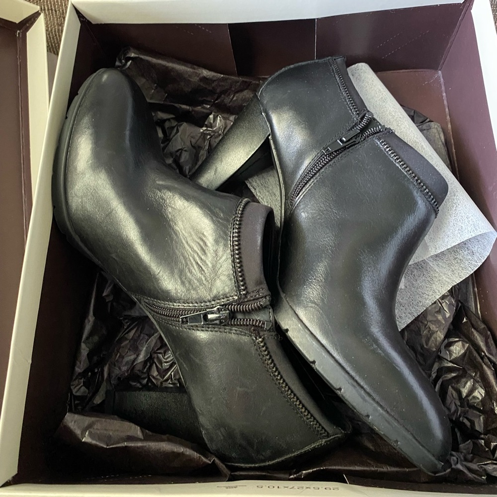 Anne Klein Ankle Boots